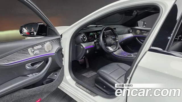 Mercedes-Benz E-Класс 2023 thumb 9