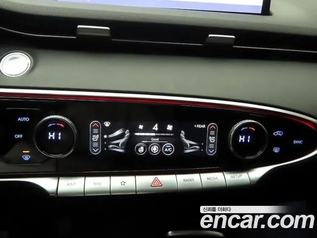 Genesis GV70 2022 thumb 9
