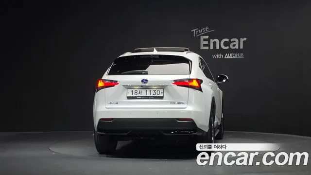 Lexus NX 2017 thumb 4