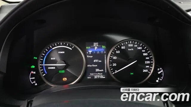 Lexus NX 2017 thumb 8