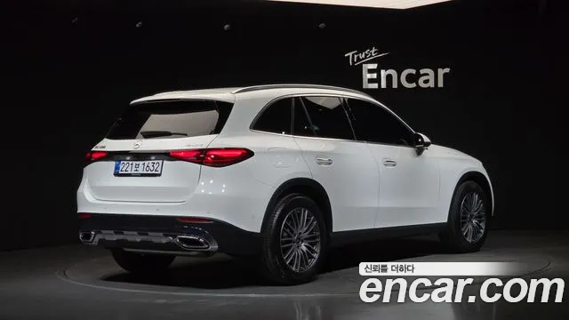 Mercedes-Benz GLC 2026 thumb 2