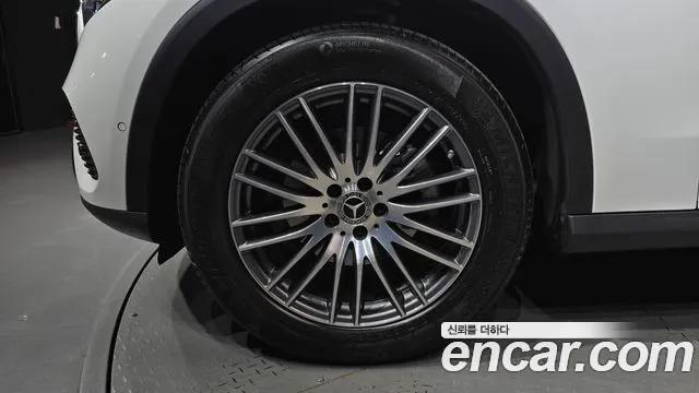 Mercedes-Benz GLC 2026 thumb 5