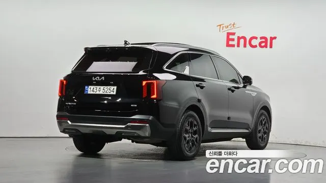 Kia Sorento 2023 thumb 2