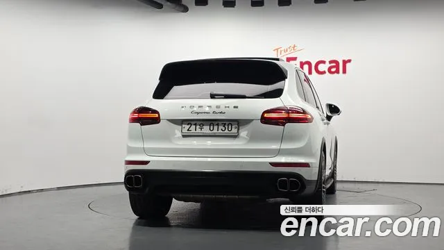 Porsche Cayenne 2015 thumb 3