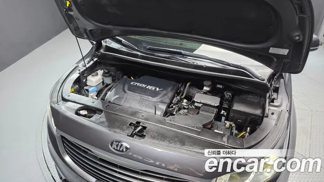Kia Carnival 2016 thumb 6
