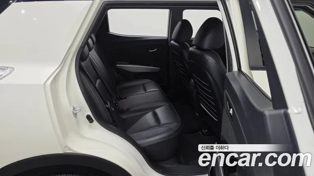 KG_Mobility_Ssangyong TIBOLI 2015 thumb 11
