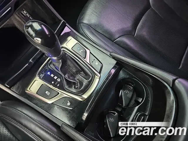 Hyundai Grandeur 2011 thumb 8