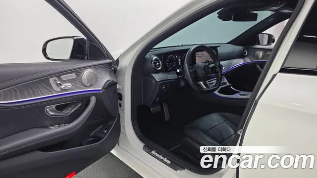 Mercedes-Benz E-Класс 2023 thumb 10