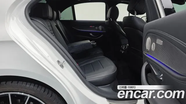 Mercedes-Benz E-Класс 2023 thumb 12