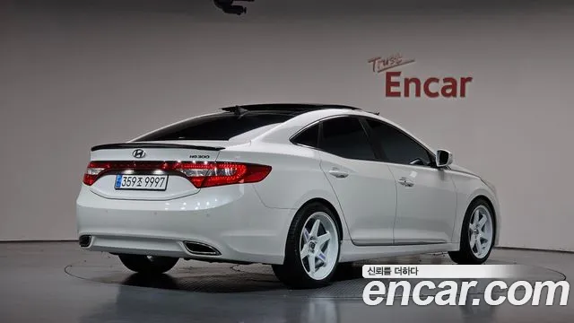 Hyundai Grandeur 2013 thumb 2