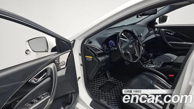 Hyundai Grandeur 2013 thumb 10