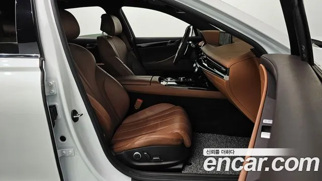 Genesis G80 2023 thumb 11