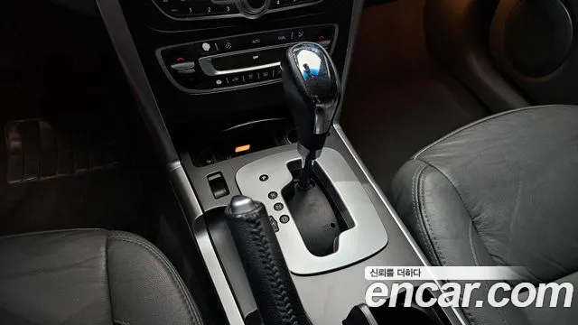 Renault-KoreaSamsung SM5 2011 thumb 8