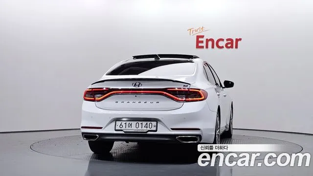 Hyundai Grandeur 2017 thumb 4