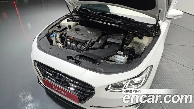 Hyundai Grandeur 2017 thumb 6