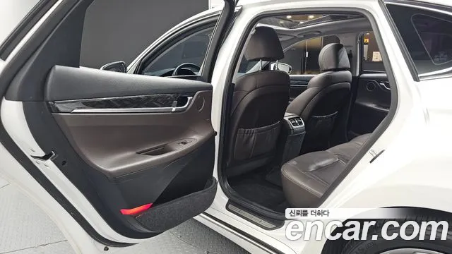 Hyundai Grandeur 2017 thumb 12