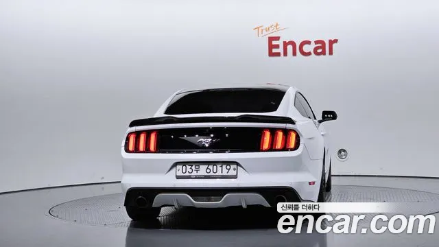Ford Mustang Mach-E 2016 thumb 4