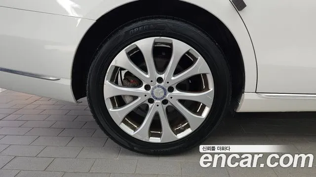 Mercedes-Benz E-Класс 2016 thumb 5