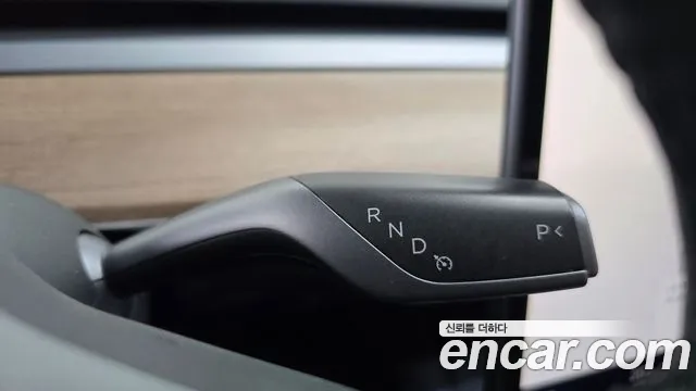 Tesla Model Y 2022 thumb 8