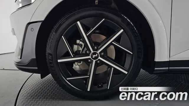 Hyundai IONIQ 5 2024 thumb 4