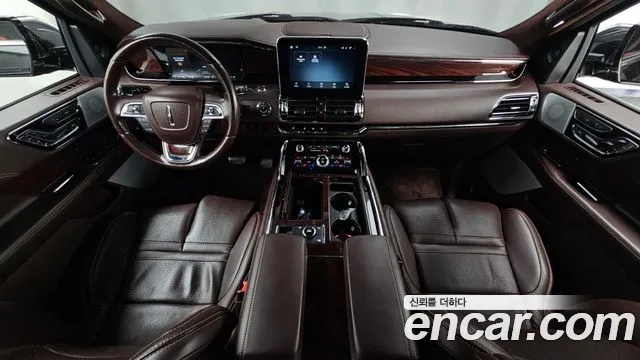 Lincoln Navigator 2020 thumb 7