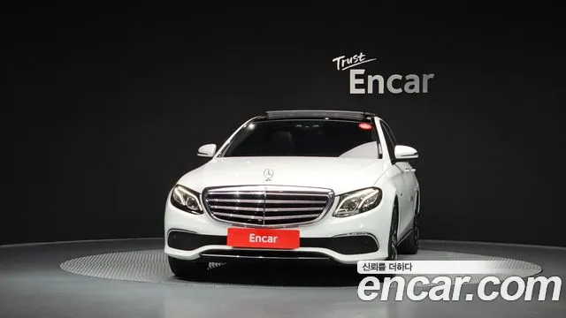 Mercedes-Benz E-Класс 2019 thumb 3