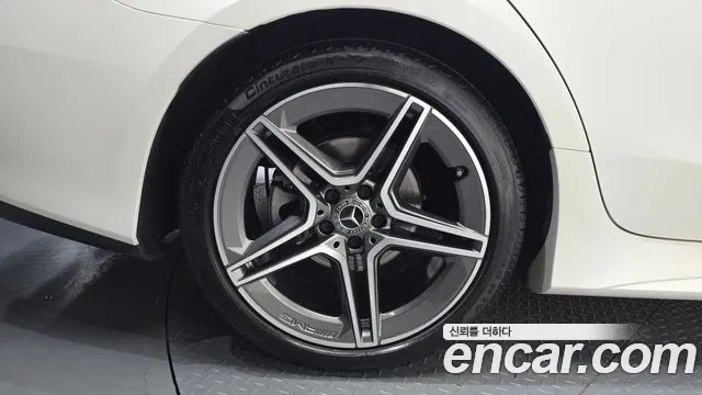 Mercedes-Benz CLS-Class 2019 thumb 4