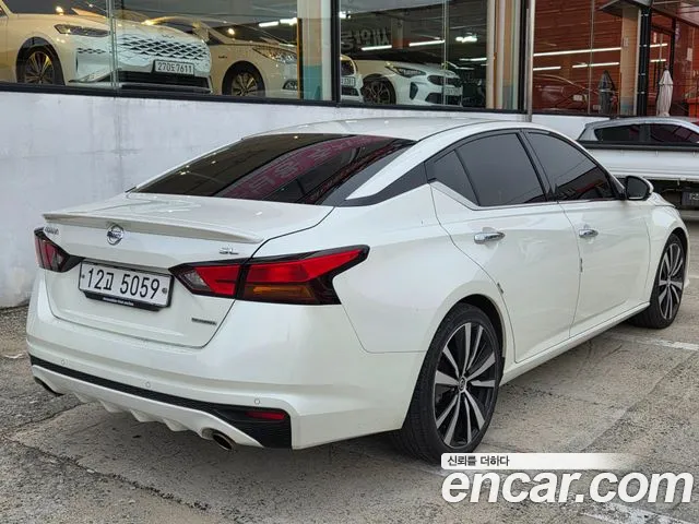 Nissan Altima 2019 thumb 6