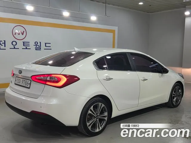 Kia K3 2013 thumb 4