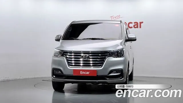 Hyundai Starex 2019 thumb 3