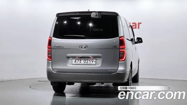 Hyundai Starex 2019 thumb 4