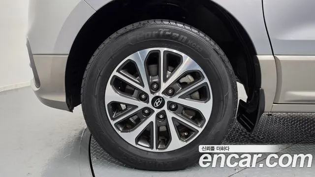 Hyundai Starex 2019 thumb 5