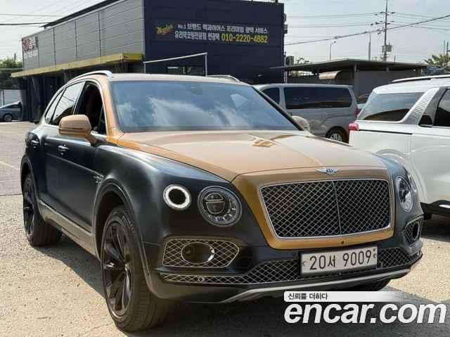 Bentley Bentayga 2017 thumb 2