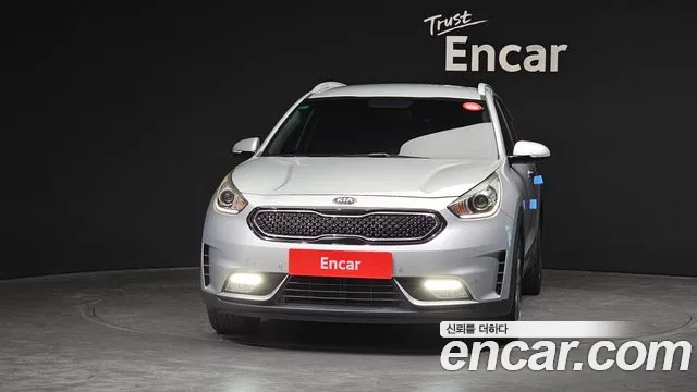 Kia Niro 2017 thumb 3
