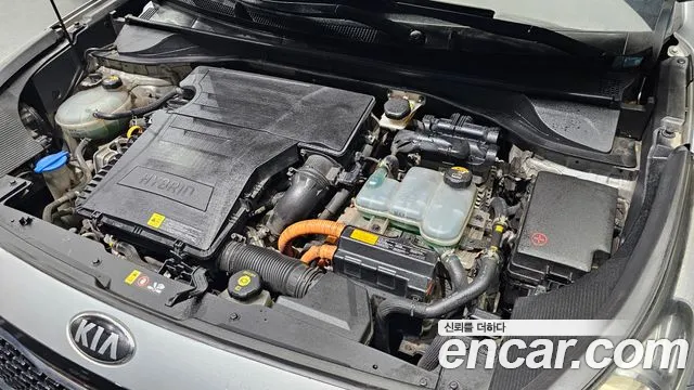 Kia Niro 2017 thumb 6