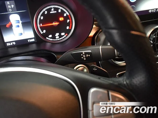 Mercedes-Benz GLC 2019 thumb 10