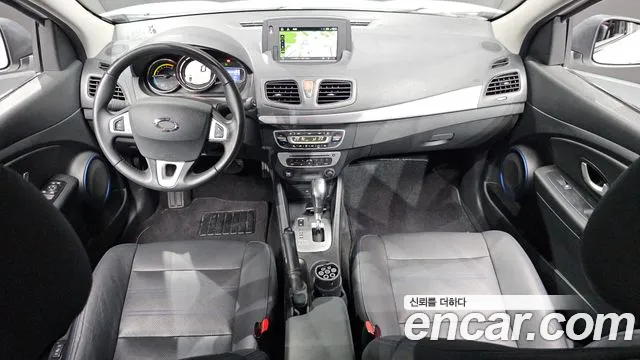 Renault-KoreaSamsung Fluence 2019 thumb 6