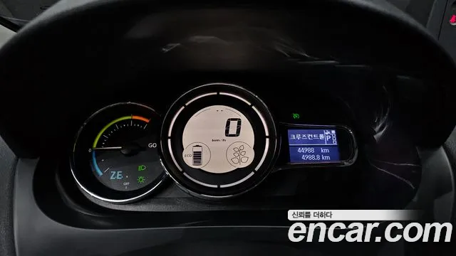 Renault-KoreaSamsung Fluence 2019 thumb 7