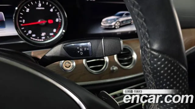 Mercedes-Benz E-Класс 2018 thumb 8