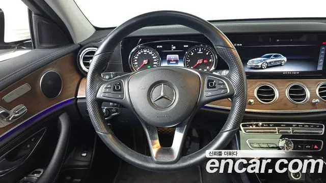 Mercedes-Benz E-Класс 2018 thumb 12