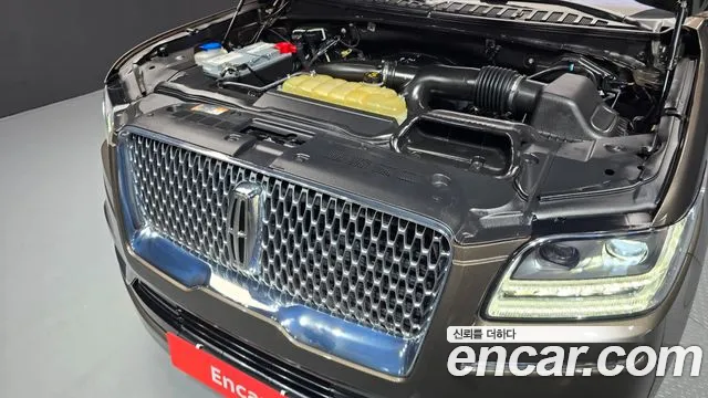 Lincoln Navigator 2020 thumb 6