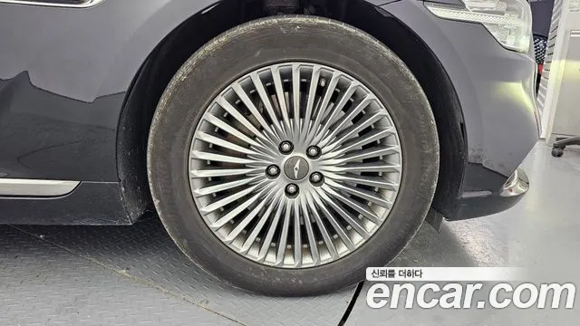 Genesis G90 2019 thumb 5