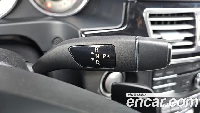 Mercedes-Benz E-Класс 2015 thumb 9