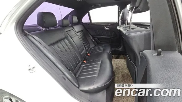 Mercedes-Benz E-Класс 2015 thumb 11