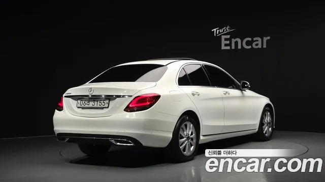 Mercedes-Benz C-Класс 2018 thumb 2