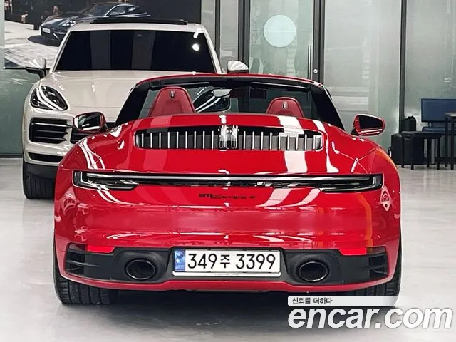 Porsche 911 2024 thumb 2