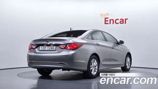 Hyundai Sonata 2010 thumb 2