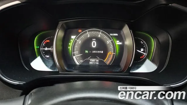 Renault-KoreaSamsung Koleos 2018 thumb 8