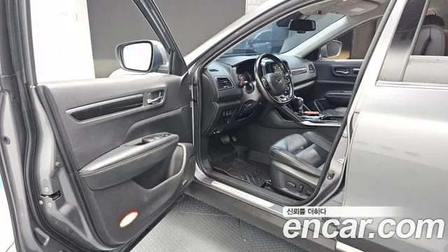 Renault-KoreaSamsung Koleos 2018 thumb 10