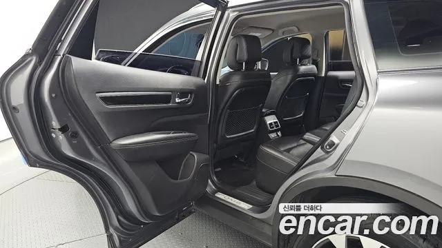 Renault-KoreaSamsung Koleos 2018 thumb 12